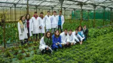 Les élèves ont pu bénéficier des structures de production du lycée, et de l’aide précieuse d’Isabelle Jaffro, professeur de biologie, et d’Élise Breton, technicienne de laboratoire du lycée.