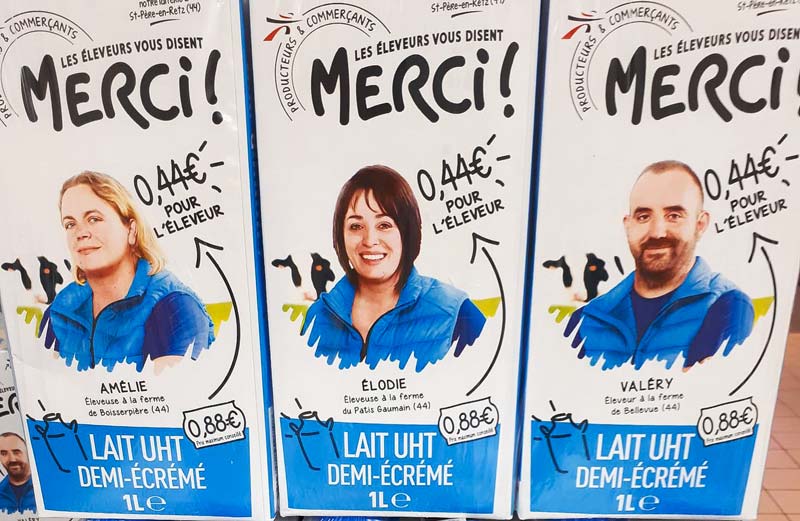 brique-lait-intermarche - Illustration Intermarché lance la brique de lait “Les éleveurs vous disent MERCI !” à 0,88€/L