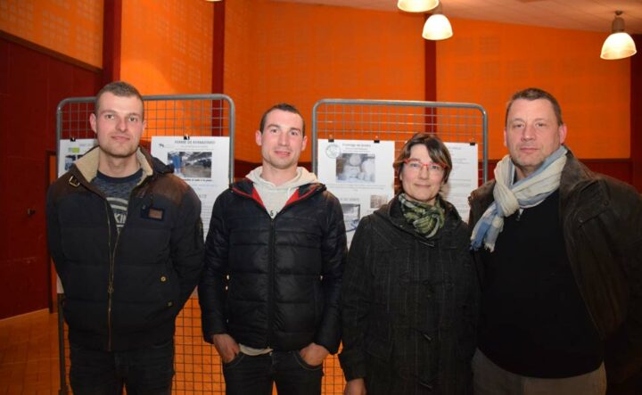 Parmi les sociétaires venus à l'AG, figuraient les dirigeants de deux des exploitations présentées lors de la rencontre : Nicolas Martin, producteur de cidre à Plouay, et Erwan, Sandrine et Jean-Pierre Le Beller, éleveurs de volailles et de lapins à Bubry.