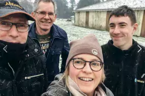 Sur leur compte Facebook, Dominique Gautier et les autres membres de la ferme postent régulièrement des photos. Et ce n’est pas la neige et le froid qui les arrêtent.