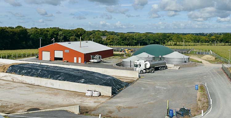 L’unité de méthanisation d’une puissance de 527 kW basée à Saint-Nicolas-du-Tertre - Illustration Un engraissement de 2400 places connecté à une méthanisation