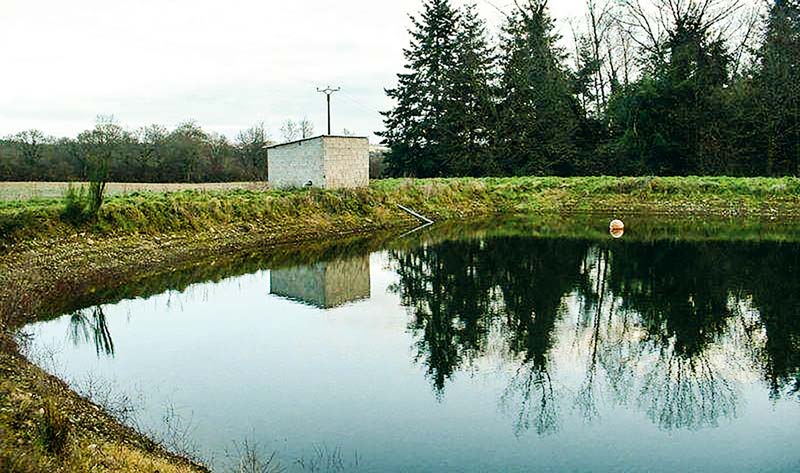 Les dernières réserves d’eau autorisées en Bretagne ont été sur des coteaux, impactant les surfaces de percolation. Depuis deux ans, certains producteurs sont obligés de demander des dérogations de remplissage complémentaire. - Illustration Un rapport parlementaire appuie la création de retenue