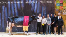 Après avoir été désignée Championne et Meilleure mamelle jeune, Stel Jefa, au Gaec le Druillennec, est sacrée Grande Championne de Paris 2018.