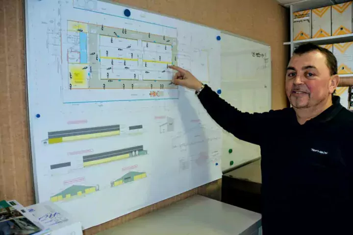 « Le dossier est monté de l’avant-projet jusqu’à la réalisation du dossier de permis de construire », explique Philippe Clech, technicien concepteur en bâtiment bovin chez Triskalia.