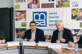 Patrick Hamon et Bernard Simon, élus au Conseil d’administration de la MSA d’Armorique et Philippe Meyer et Jean Le Quéméner, respectivement directeur général et directeur adjoint de la structure.