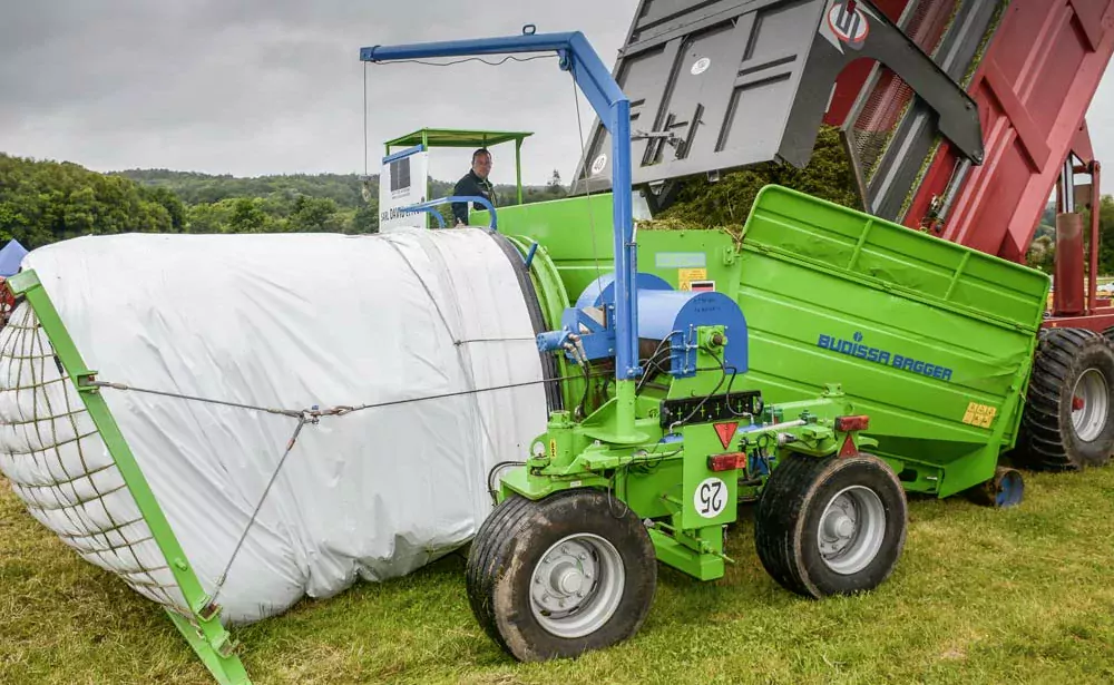 stockage-herbe-boudin - Illustration L’herbe se stocke aussi en boudins