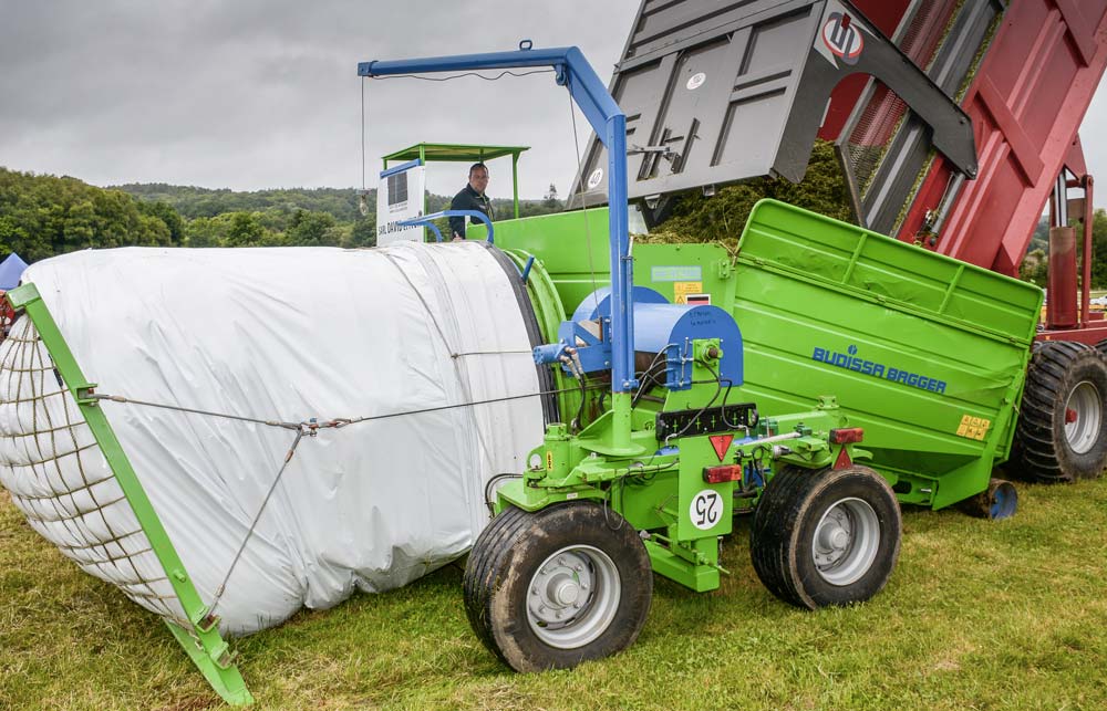 stockage-herbe-boudin - Illustration L’herbe se stocke aussi en boudins