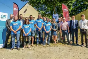 La signature de la convention de partenariat entre les JA et le Crédit Agricole pour la Fête de l’Agriculture a eu lieu le vendredi 22 juin en présence de Kévin Thomazo, président des JA et Hervé le Floc’h, président du Crédit Agricole du Morbihan.