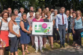 Les agricultrices du groupe égalité-parité ont invité le préfet de Région sur la ferme de Mathilde Rouault, à Guillac (56), lundi dernier.