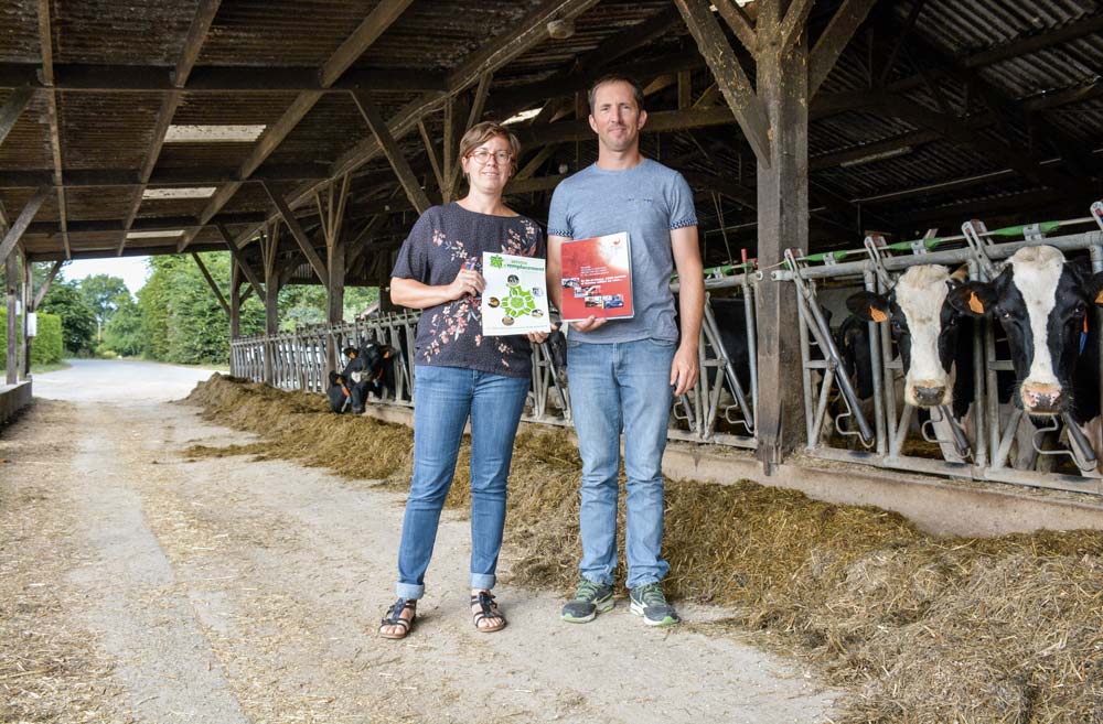 Julien Collin, agriculteur et sapeur-pompier, et Pascale Martin, directrice de SR 35. - Illustration Se faire remplacer lors des formations sapeur-pompier