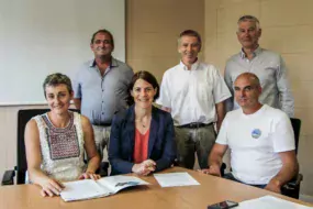 Isabelle Coué, présidente par alternance du comité d’action sanitaire et sociale ; Marine Marot, directrice de la MSA Portes de Bretagne ; Franck Guéhennec, président FDSEA56 ; Alain Guihard, élu Chambre d'agriculture du 56 ; Laurent Kerlir, président de la Chambre d’agriculture du 56 ; Claude Le Goff, conseiller d'entreprise en difficulté.