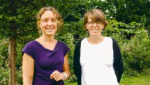 La productrice de lait Emmanuelle Billard et Virginie Duval, respectivement coprésidente et salariée de la Coopérative d'installation en agriculture paysanne des Côtes d'Armor (Ciap 22).