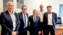 Alain Tiengou, Alain Cadec, Karmenu Vella, Hervé Sévenou (Chambre d’agriculture du Finistère) et Jean-Jacques René lors de la rencontre à Strasbourg.