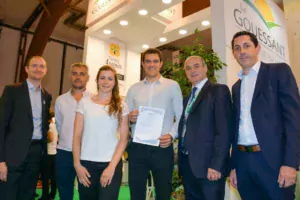 Yannick Carre, Cidef ; Thomas Couëpel, président du Gouessant ; Anne-Sophie Cotten, chef produit volaille ; Mickaël Alexandre, responsable volaille ; Vincent Couëpel, directeur de Certis ; Arnaud Bourvic, Certis.