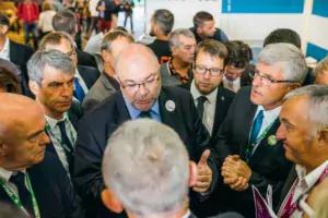 En arpentant les allées du Space pendant de longues heures, Stéphane Travert, ministre de l’Agriculture, s’est attaché à rassurer le monde de l’élevage.