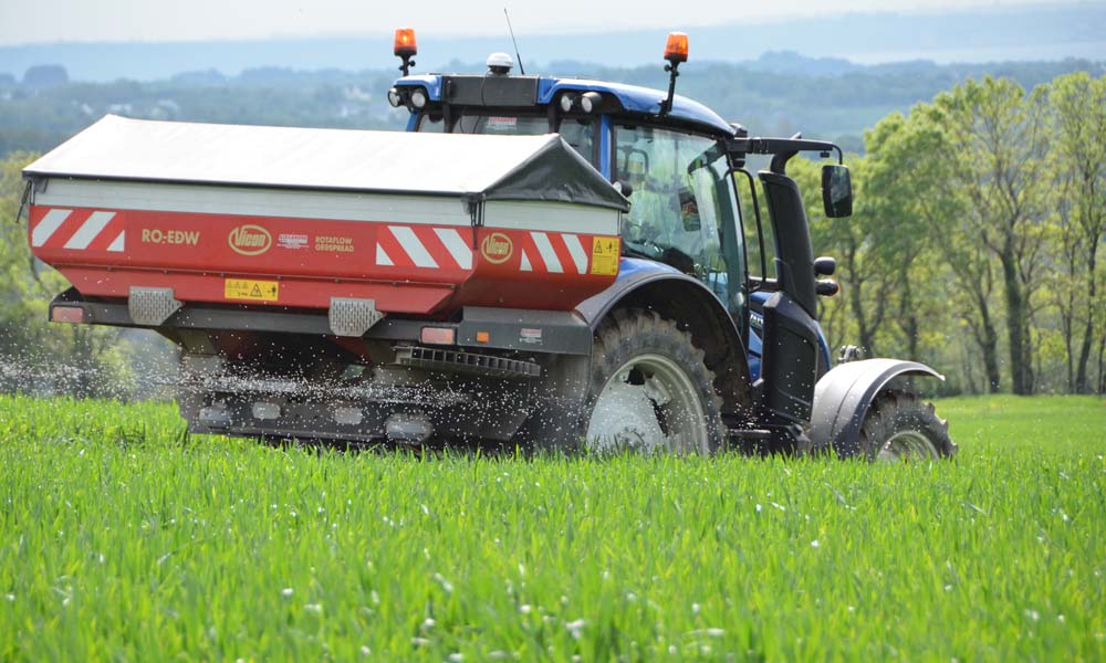 Epandeur à engrais 1500L, Epandeurs à engrais, Travail du sol