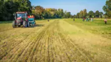 La Cuma d’Yffiniac utilise cet outil pour le semis direct des céréales et des couverts. Celui-ci est aussi adapté au sursemis de prairie.