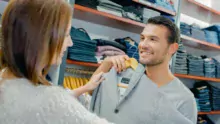 Les bons d’achat sont une possibilité pour l’employeur de fidéliser ses salariés.