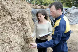 En réalisant un diagnostic de densité, l’éleveur connaît précisément son volume de stock de fourrage. Il sert aussi à déceler d’éventuels problèmes de conservation.