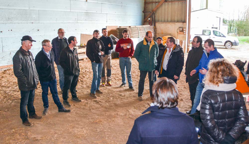 « On a de quoi peser, la Bretagne et les Pays de Loire représentent 60 % de la collecte », rappelle Thierry Merret, lors d’une réunion publique à Bodilis. - Illustration Le collectif pour une rémunération plus juste