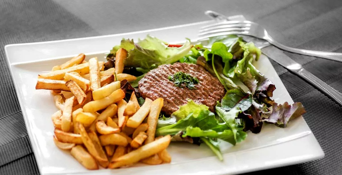 steak-frite-viande-alimentation-restau - Illustration Protection de la gastronomie française : des dénominations à protéger d’urgence