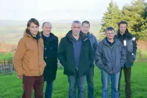 Benoît Collorec (au centre) représentera la liste UDSEA-Confédération paysanne.