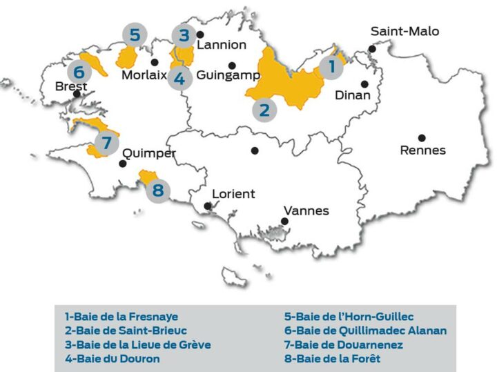 Les 8 baies algues vertes concernées par le Plan de lutte contre les algues vertes 2017-2021 (source : www.algues-vertes.com)