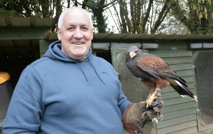 Paul Johnson est installé avec son épouse Eleri, à Berrien (29).