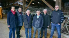 Delphine Macé, associée du Gaec Michard ; Bernard Delhaye, vice-président eau du Morbihan ; Jean-Noël Lagueux, vice-président Loudéac Communauté Bretagne Centre ; Laurent Kerlir, président de la Chambre d’agriculture 56 ; André Piquet, président du syndicat du grand bassin de l’Oust ; Jean-Jacques Michard, associé du Gaec Michard.