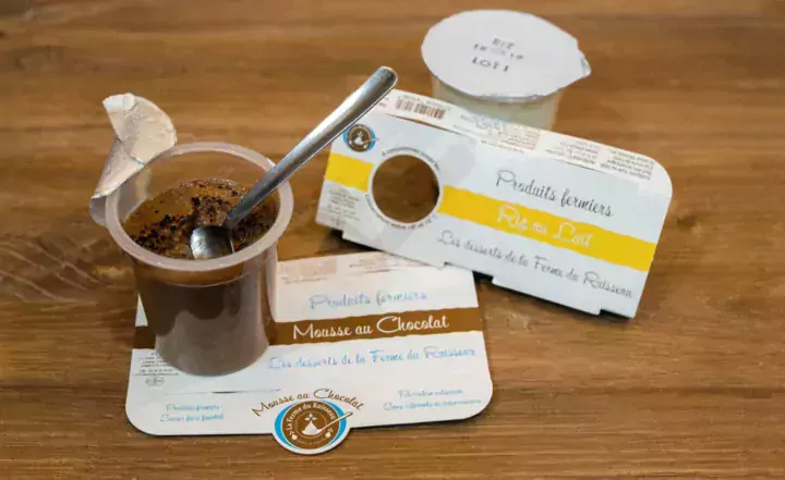 La ferme du ruisseau livre ses desserts fermiers commercialisés dans toute la Bretagne.