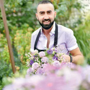 Mickaël Rault, fleuriste et meilleur ouvrier de France. © Éric Soudan