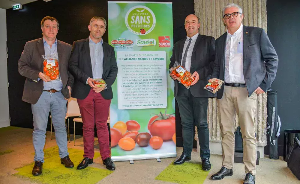 De gauche à droite : Gilbert Brouder, Pierre-Yves Jestin, Marc Keranguéven et Christophe Rousse. - Illustration Alliance autour des tomates sans pesticides