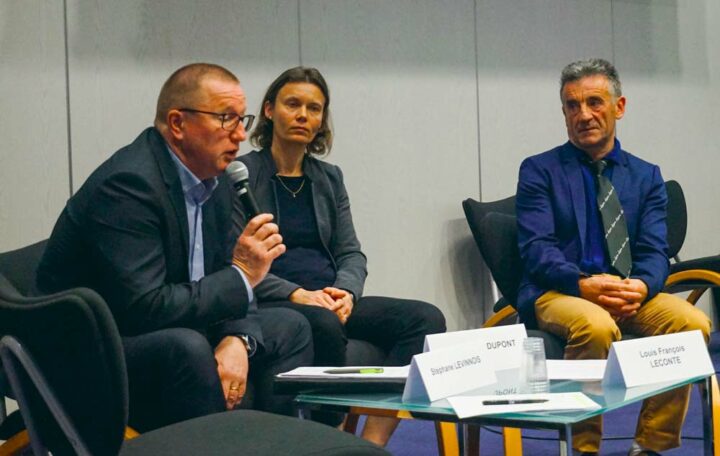 À l’issue de l’assemblée, une table ronde sur la valorisation de la viande a réuni Stéphane Levionnois, directeur de Socopa Guingamp, Emmanuelle Dupont, directrice Interbev Bretagne et Louis-François Leconte président de la section bovine Triskalia.