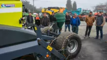 Des responsables des Cuma du Morbihan se sont retrouvés à la Cuma La Croix de lIff, à Mohon, la semaine dernière pour partager leurs expériences et évoquer certains sujets tels que les outils numériques d'aide à la gestion : réservation, planning, enregistrement des bons de travaux...