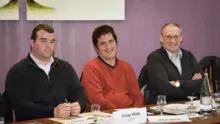 De gauche à droite : Olivier Penn, Jildaz Piron et Jean-Claude Ohran, lors de l'assemblée générale de l'Uopli, vendredi 15 mars à Josselin (56).