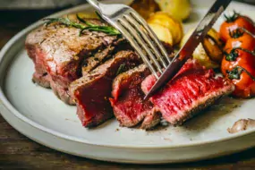 En viande bovine, les consommateurs attendent de la tendreté et de la régularité.