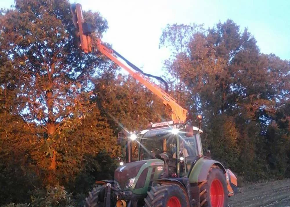  - Illustration Pas de dérogation pour tailler les haies en bord de champ