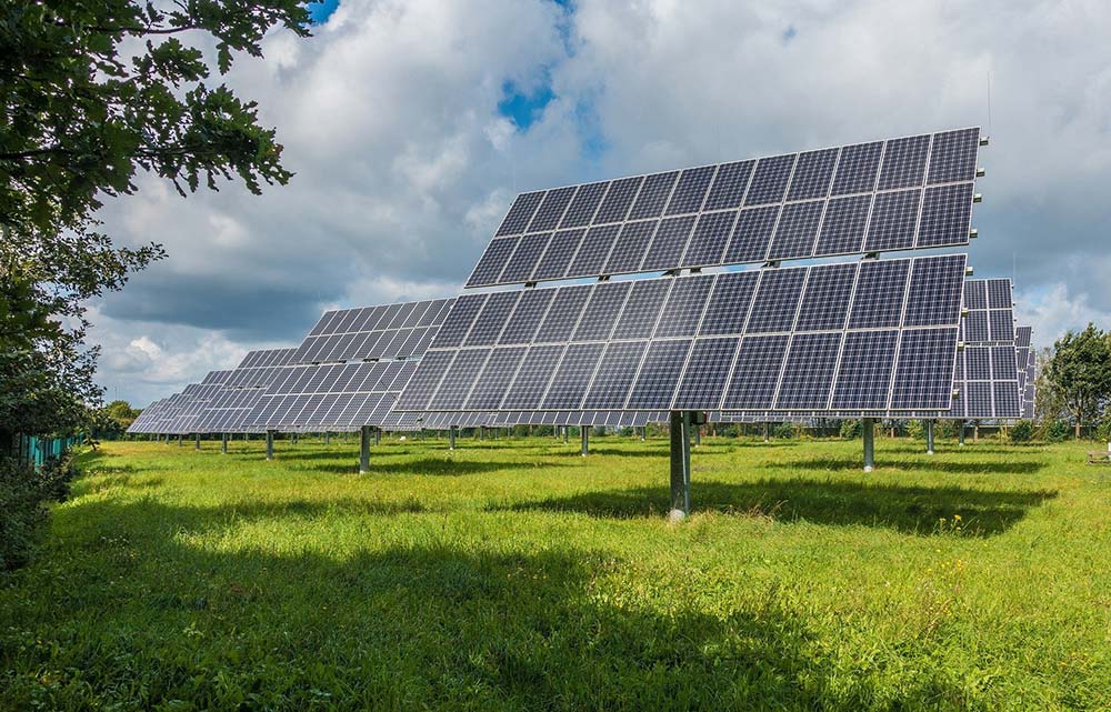 dd7966.hr - Illustration Les trackers solaires réservés à l’autoconsommation électrique