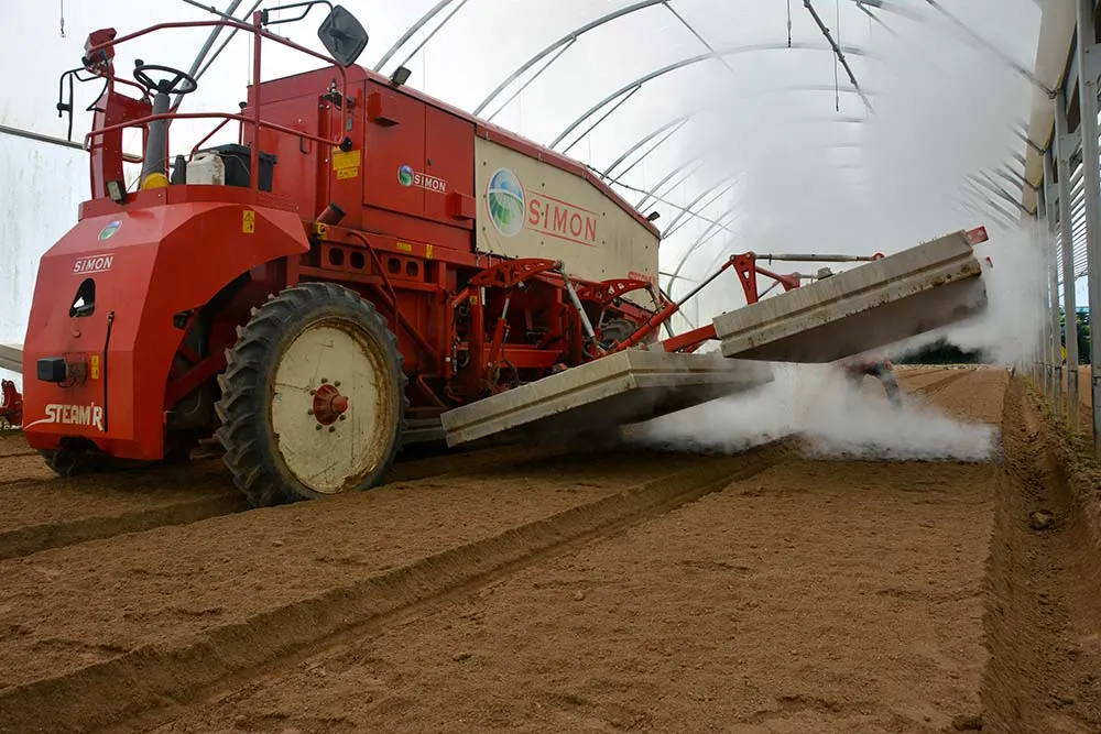 b9089.hr - Illustration La machine à vapeur mâche le travail