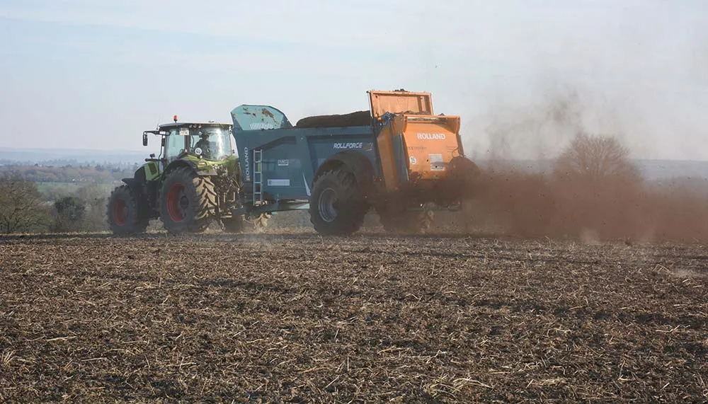  - Illustration Comment bien gérer le fumier de volaille ?