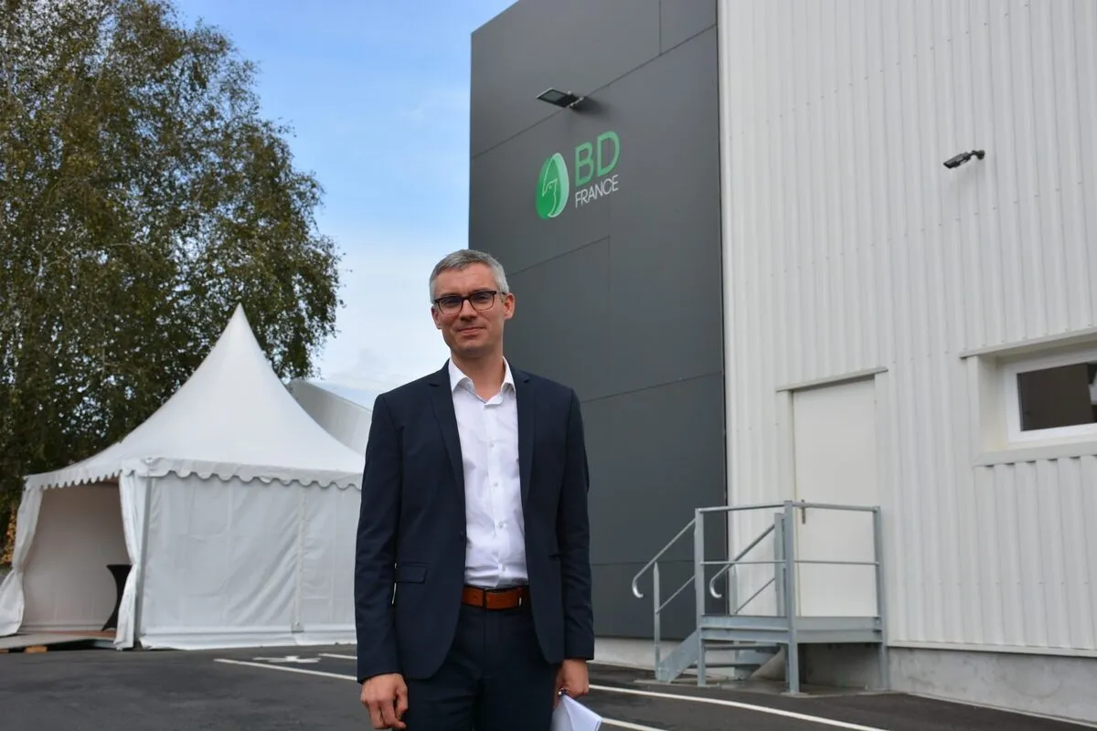 17229.hr - Illustration Éclosion du nouveau couvoir Goasduff