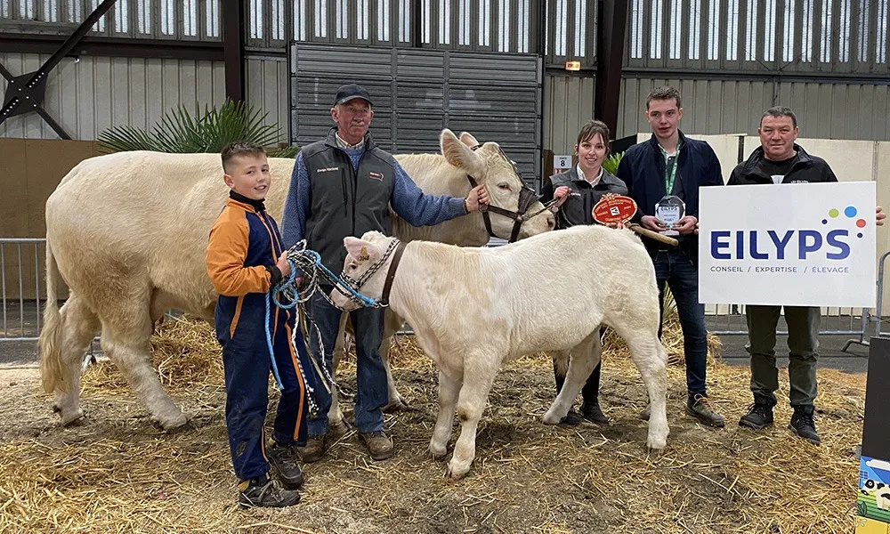 popie avec les éleveurs sur le podium - Illustration Les élevages Fontaine et Brard en tête