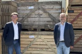 Rémi Cristoforetti et Thomas Couëpel, directeur et président du groupe Le Gouessant.