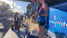 Des coureurs de la Corrida de Langueux sur le podium