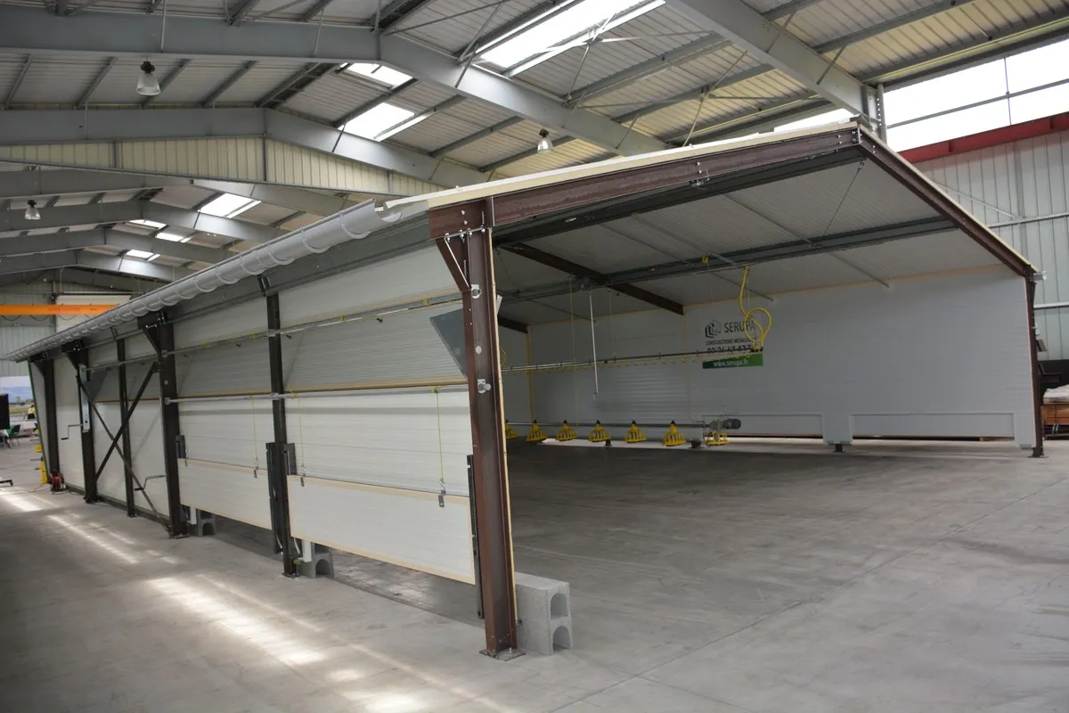 poulailler en kit serupa - Illustration Un poulailler label livré en kit