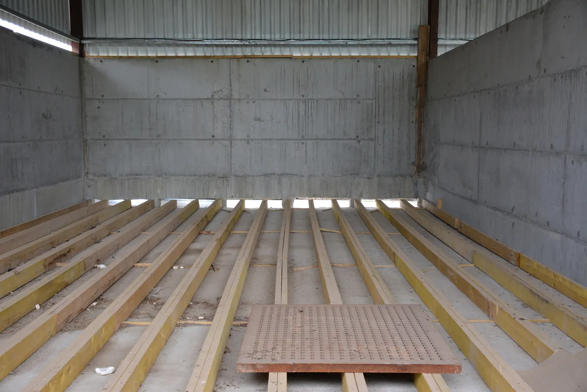 Un séchoir en construction.