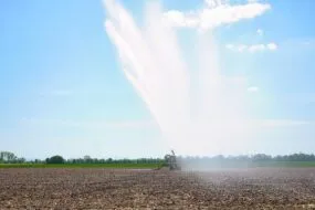Irrigation dans un champ