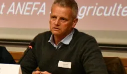 Stéphane Charrier à la tribune