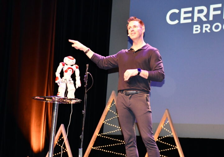 Samuel Gaulay lors de sa conférence à Cesson-Sévigné
