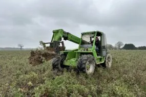 Réalisation d'un profil 3D à l'aide d'un télescopique dans une parcelle agricole